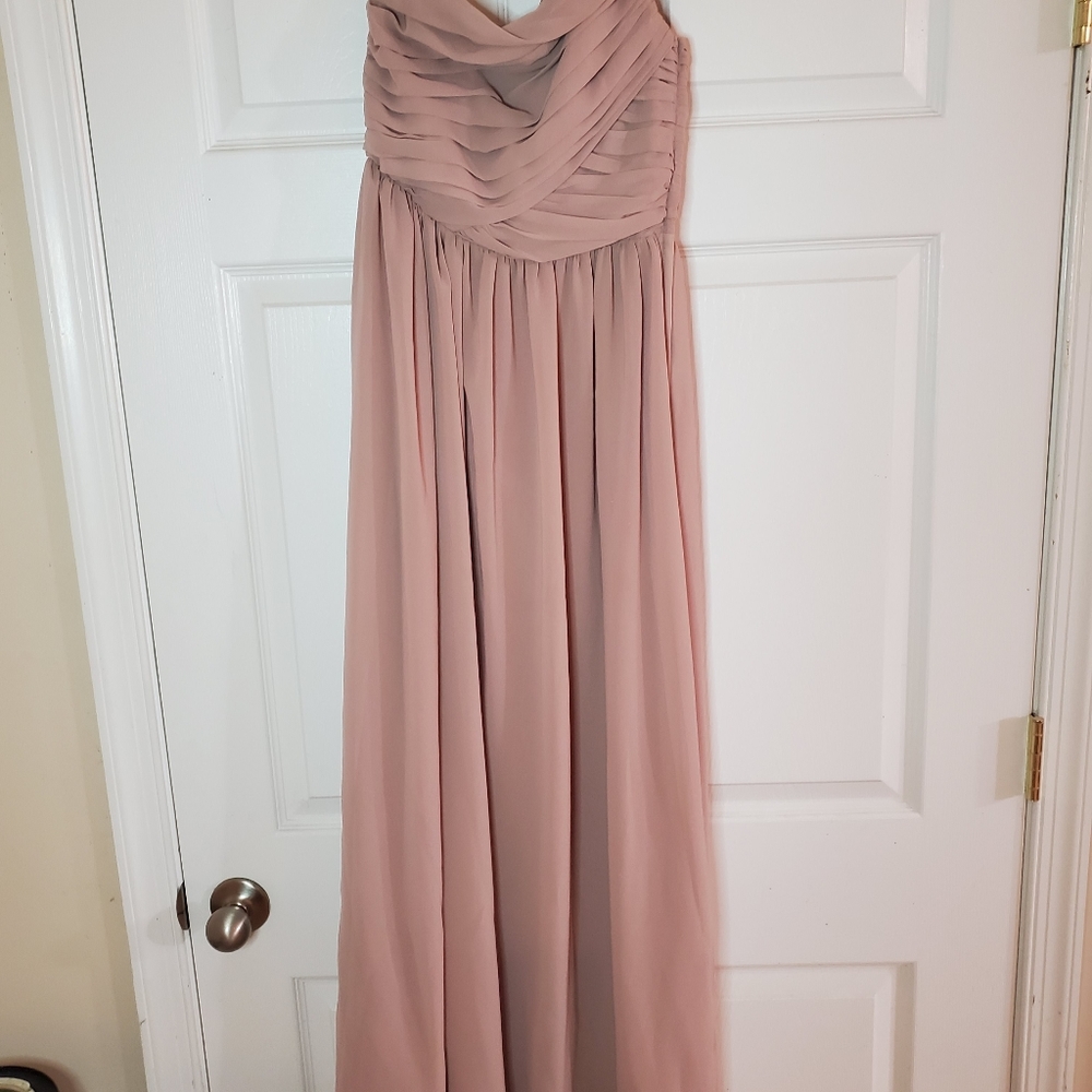 Dress - Picture 1 of 1